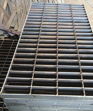 鋼格板現貨供應與鋼格板定做尺寸/泰江鋼格板