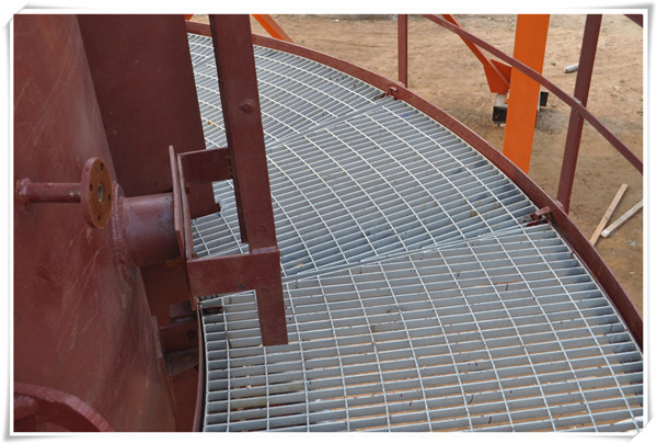脫硫塔專用平臺鋼格板