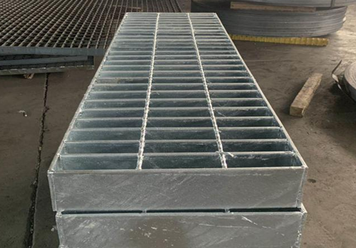 鍍鋅鋼格板規(guī)格