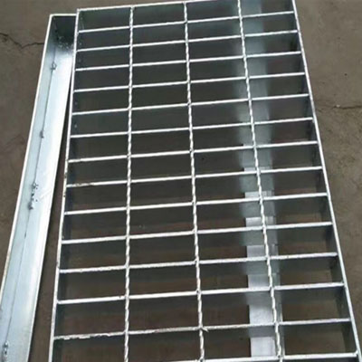 不銹鋼鋼格板選材應(yīng)注意的問題